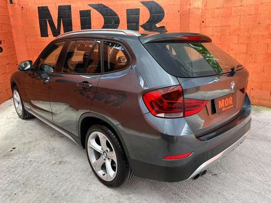 BMW-X1-2.0 16V TURBO GASOLINA SDRIVE20I 4P AUTOMÁTICO BMW-X1-2013