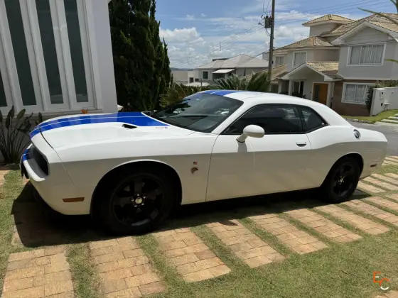 DODGE CHALLENGER 3.6 SE V6 24V GASOLINA 2P AUTOMÁTICO
