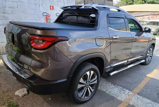 FIAT-TORO-2021