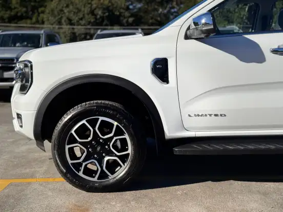 FORD-RANGER-3.0 V6 TURBO DIESEL CD LIMITED 4X4 AUTOMÁTICO FORD-RANGER-2025