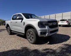 FORD RANGER 3.0 V6 TURBO DIESEL CD XLT 4X4 AUTOMÁTICO FORD RANGER 3.0 V6 TURBO DIESEL CD XLT 4X4 AUTOMÁTICO