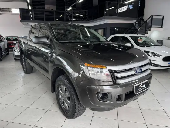 FORD RANGER 3.2 XLS 4X4 CD 20V DIESEL 4P MANUAL