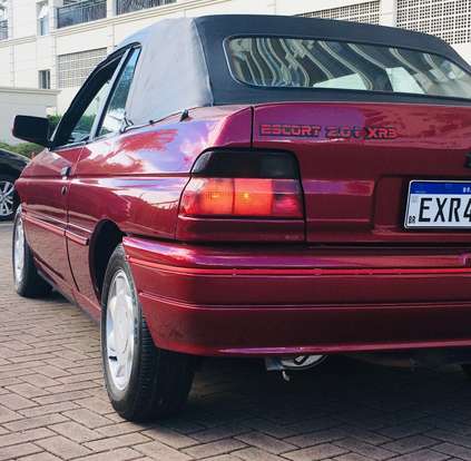 FORD-ESCORT-1993