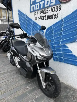 HONDA ADV 