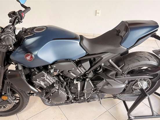 HONDA-CB 1000R BLACK EDITION ABS HONDA-CB 1000R BLACK EDITION ABS-2024