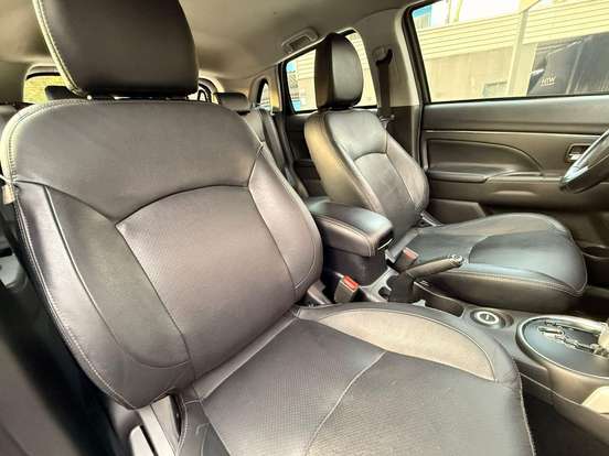MITSUBISHI-ASX-2016
