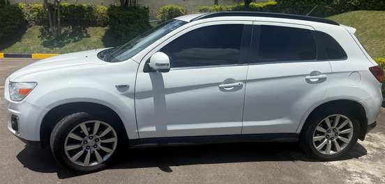 MITSUBISHI-ASX-2014