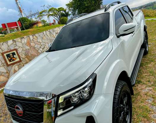 NISSAN-FRONTIER-2024