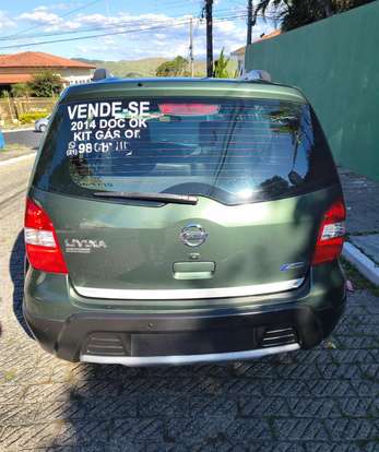NISSAN-LIVINA-2013
