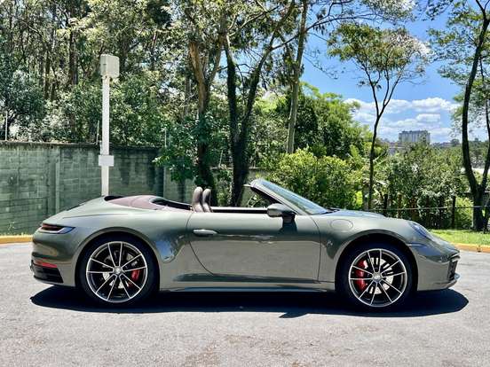 PORSCHE-911-2022