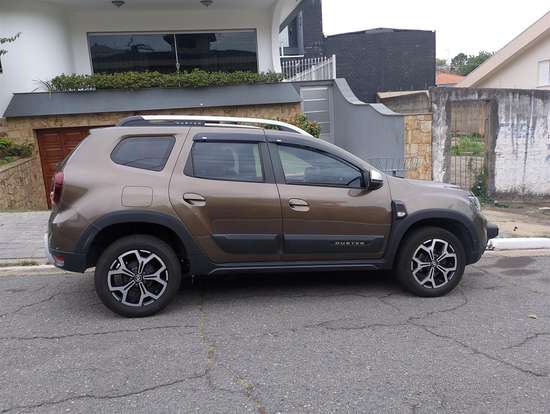 RENAULT-DUSTER-2020