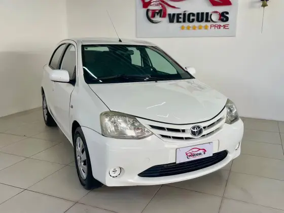 TOYOTA ETIOS 1.3 XS 16V FLEX 4P MANUAL