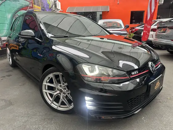 VOLKSWAGEN GOLF 2.0 TSI GTI 16V TURBO GASOLINA 4P AUTOMÁTICO