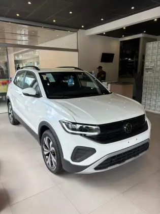 VOLKSWAGEN T-CROSS 1.0 200 TSI TOTAL FLEX AUTOMÁTICO