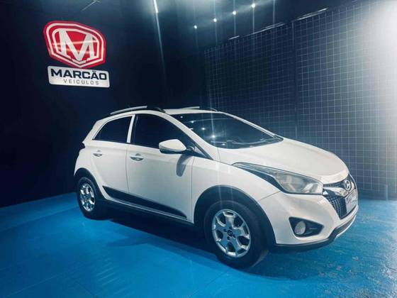 HYUNDAI HB20X 1.6 16V STYLE FLEX 4P AUTOMÁTICO