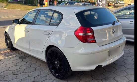 BMW-118i-2.0 UE71 16V GASOLINA 4P AUTOMÁTICO BMW-118i-2010