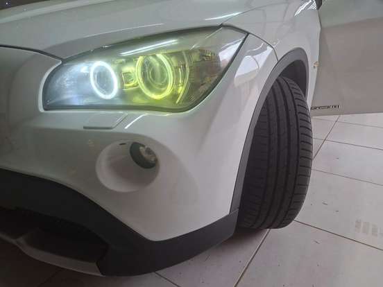 BMW-X1-2011