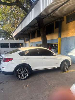 BMW-X4-2015