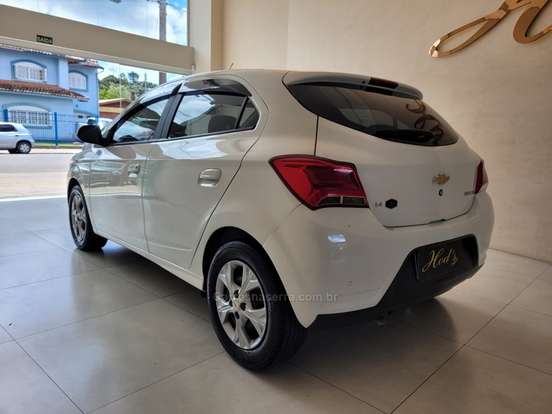 CHEVROLET-ONIX-2017