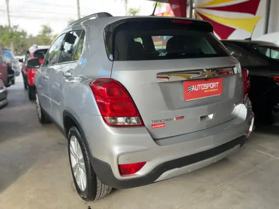 CHEVROLET-TRACKER-2018