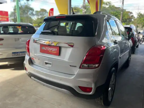 CHEVROLET-TRACKER-2018