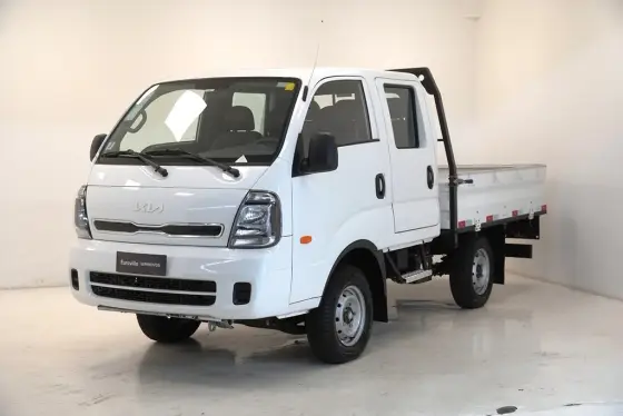 KIA BONGO 2.5 TD DIESEL STD CS 4x4 MANUAL KIA BONGO 2.5 TD DIESEL STD CS 4x4 MANUAL