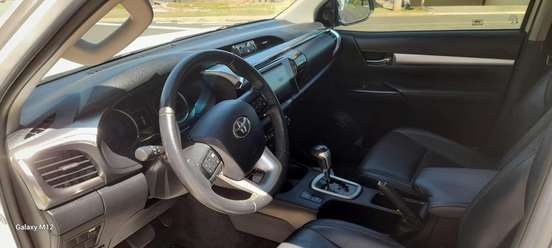 TOYOTA-HILUX-2019