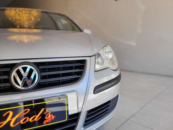 VOLKSWAGEN-POLO SEDAN-2007