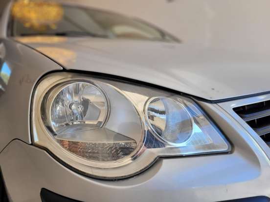 VOLKSWAGEN-POLO SEDAN-2007