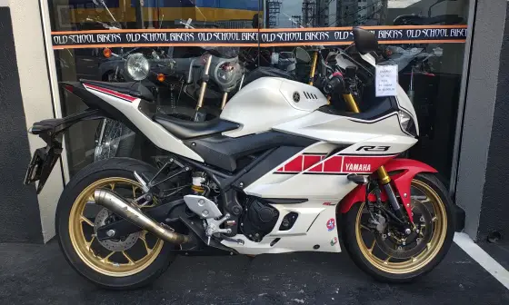 YAMAHA YZF R3 60th ANNIVERSARY ABS YAMAHA YZF R3 60th ANNIVERSARY ABS
