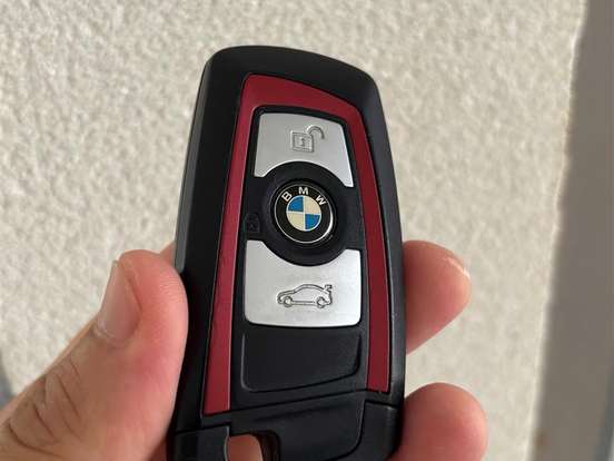 BMW-320i-2.0 SPORT 16V TURBO ACTIVE FLEX 4P AUTOMÁTICO BMW-320i-2017