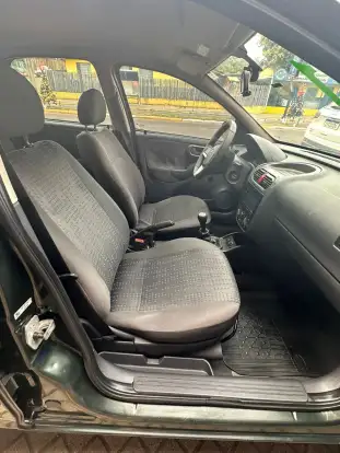 CHEVROLET-CORSA-2010
