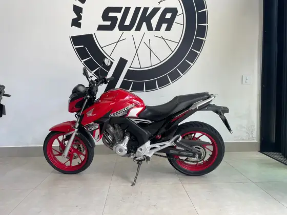 HONDA CB TWISTER 