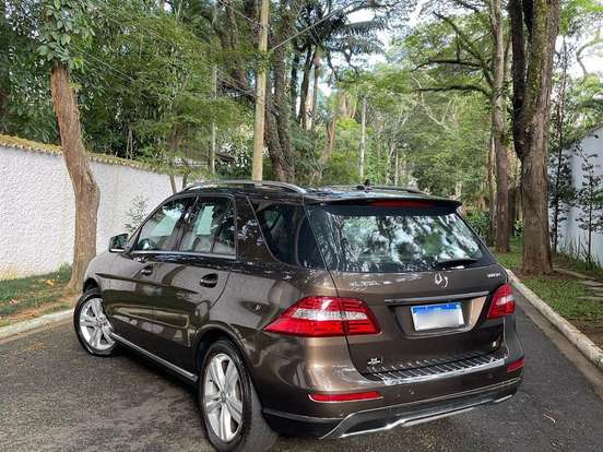 MERCEDES-BENZ-ML 350-3.0 BLUETEC V6 DIESEL 4P AUTOMÁTICO MERCEDES-BENZ-ML 350-2015