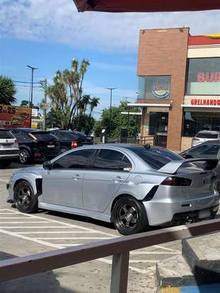 MITSUBISHI-LANCER-2.0 16V GASOLINA 4P AUTOMÁTICO MITSUBISHI-LANCER-2013