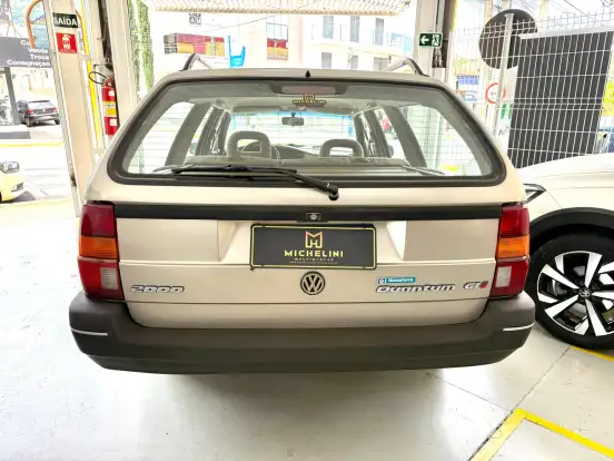 VOLKSWAGEN-QUANTUM-1994