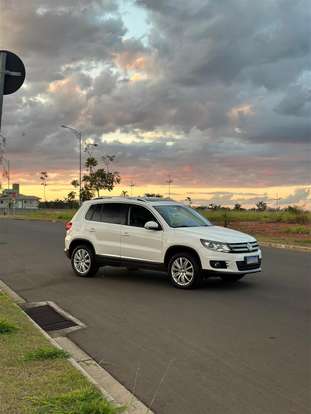 VOLKSWAGEN-TIGUAN-2.0 TSI 16V TURBO GASOLINA 4P TIPTRONIC VOLKSWAGEN-TIGUAN-2013