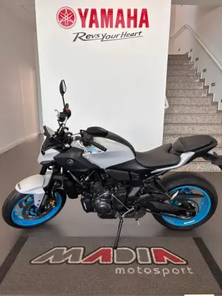 YAMAHA MT-07 CONNECTED ABS 