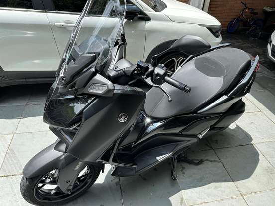 YAMAHA-XMAX 250 CONNECTED ABS-2024