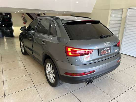 AUDI-Q3-2018