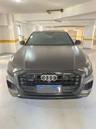 AUDI-Q8-2019