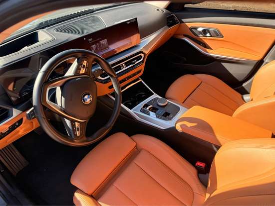 BMW-320i-2023