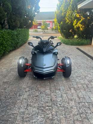 CAN-AM-SPYDER F3-S-2015