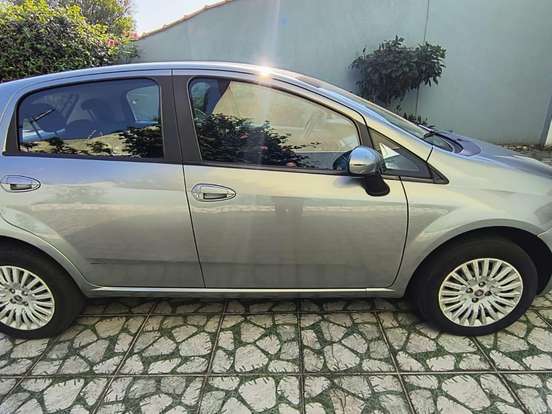 FIAT-PUNTO-1.4 ATTRACTIVE 8V FLEX 4P MANUAL FIAT-PUNTO-2011