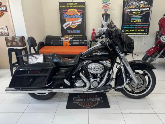 HARLEY-DAVIDSON STREET GLIDE 