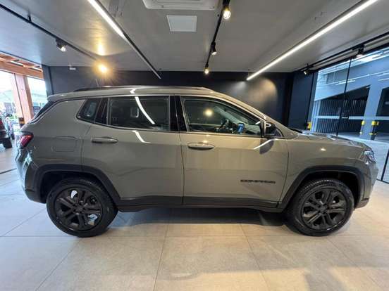 JEEP-COMPASS-2025