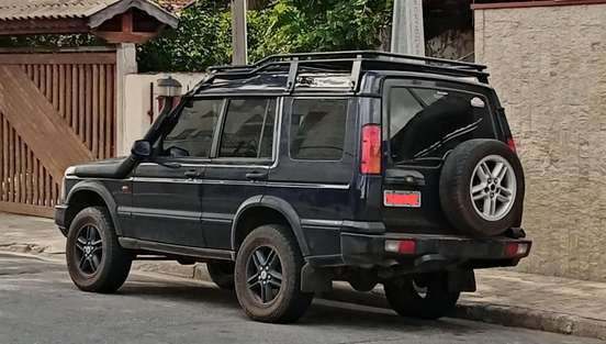 LAND ROVER-DISCOVERY 2-2004