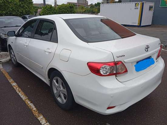 TOYOTA-COROLLA-2013