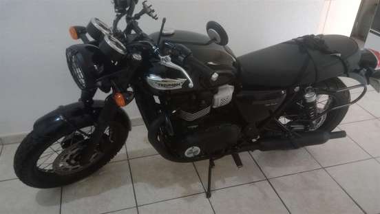 TRIUMPH-BONNEVILLE T100 BLACK 900-2019