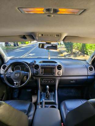 VOLKSWAGEN-AMAROK-2013